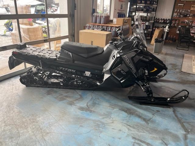 Polaris Polaris titan xc 800 1.5 2023