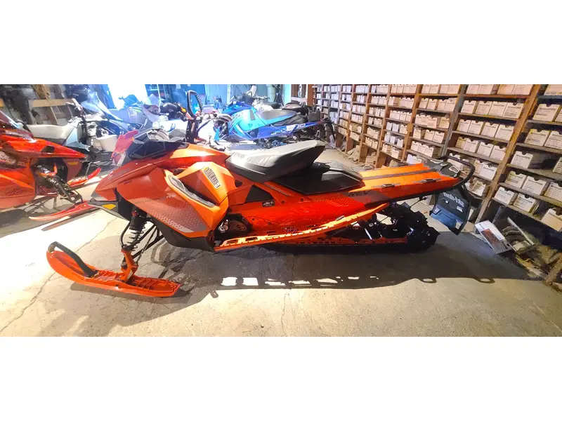 2019 Ski-Doo BACKCOUNTRY XRS 146