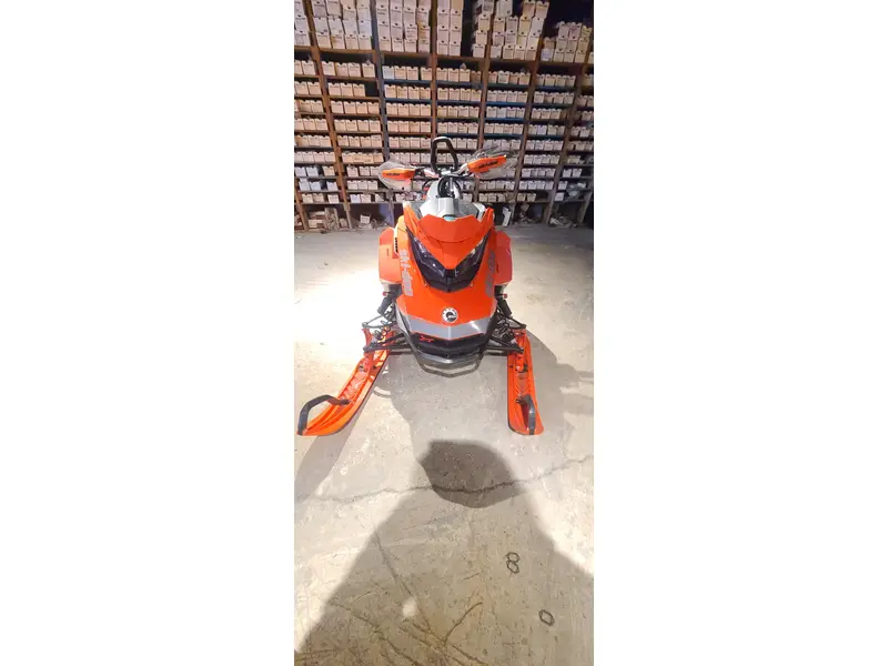 2019 Ski-Doo BACKCOUNTRY XRS 146
