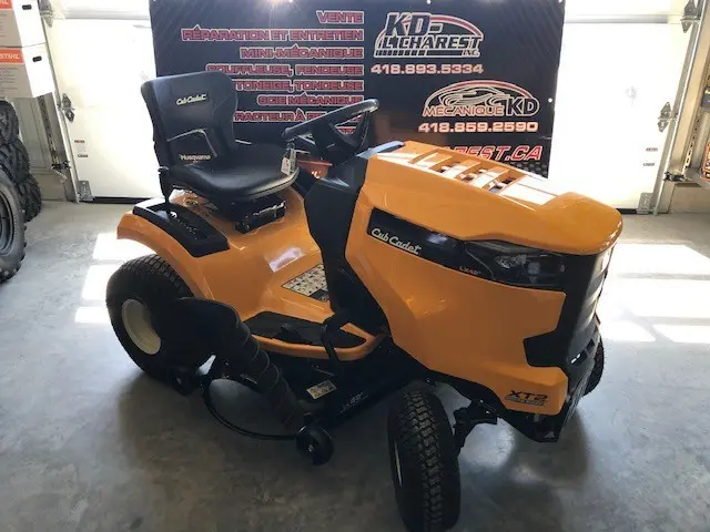 Cub Cadet XT2 LX42 2024