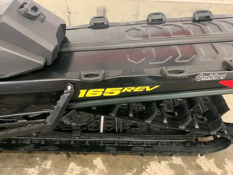 2018 Ski-Doo Summit 850 165