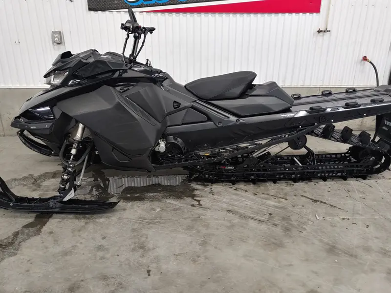 2018 Ski-Doo Summit SP 850 E-TEC