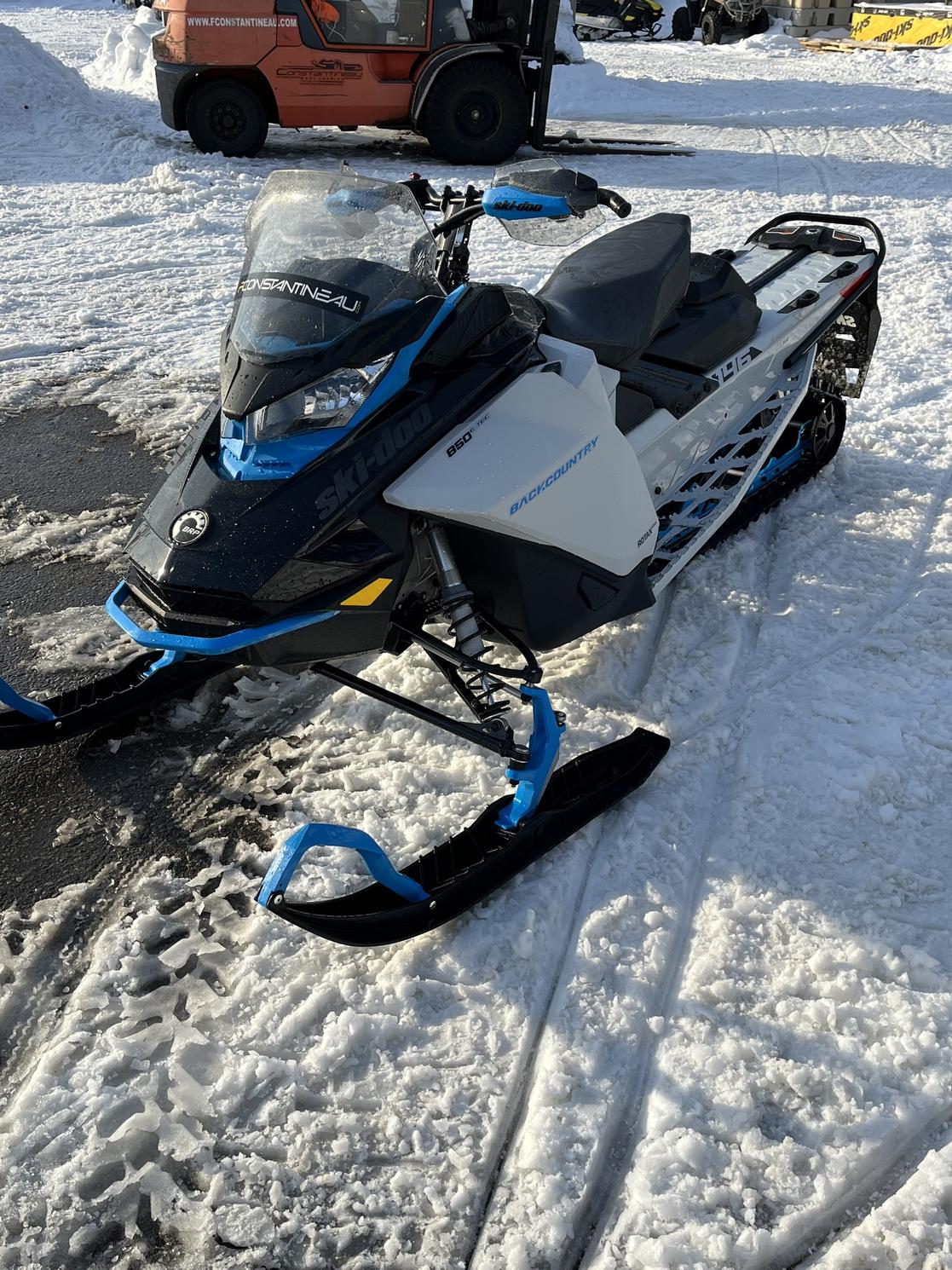 Ski-Doo Backcountry 850 E-Tec 2022