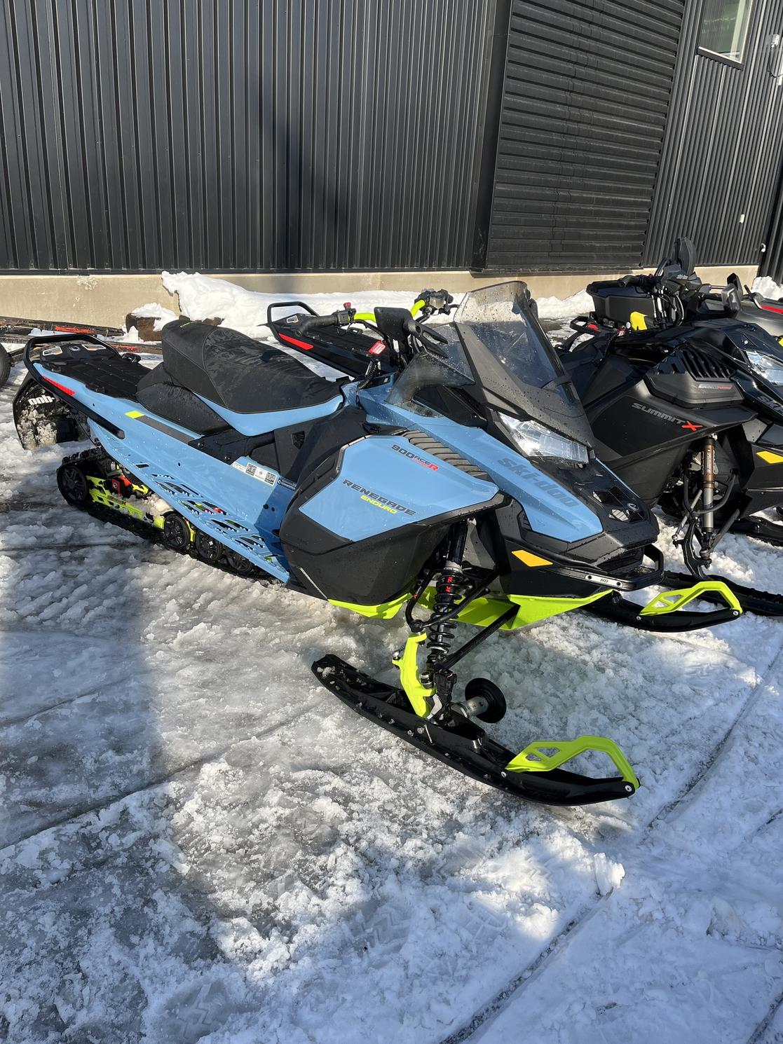 Ski-Doo Renegade Enduro 900 Ace Turbo R 2022