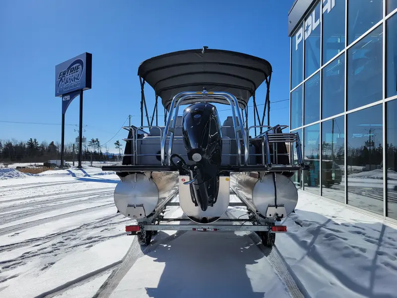 2023 Bentley Elite 223 Swingback Dual Capitain