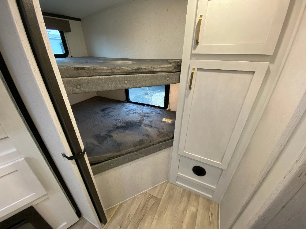 Astoria 2903bh A Partir De 116$/sem 2023 alt