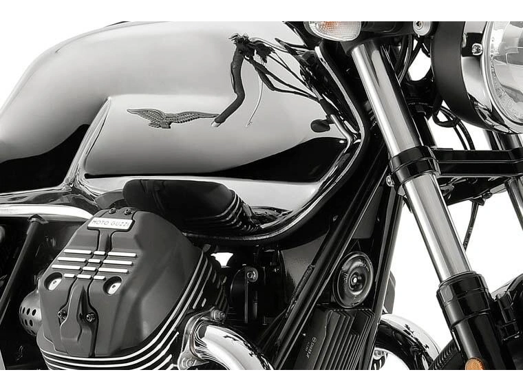 2018 Moto Guzzi V7 Iii Carbon Shine alt