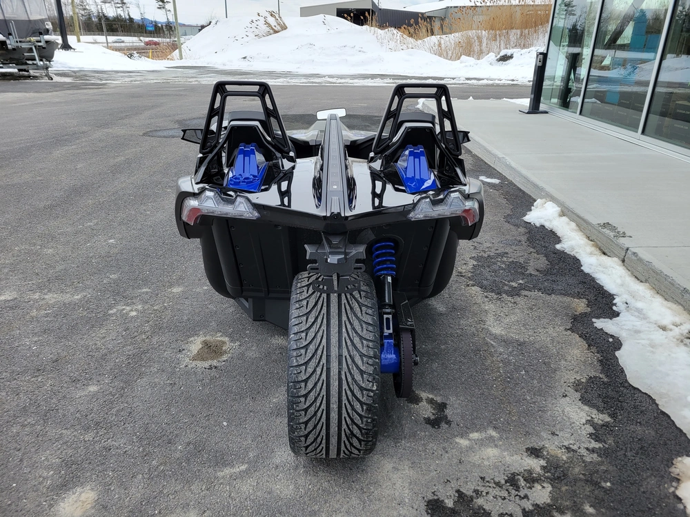 Slingshot R 2023 alt