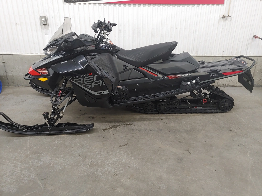 Ski-doo Renegade X 850 E-tec 2018 alt