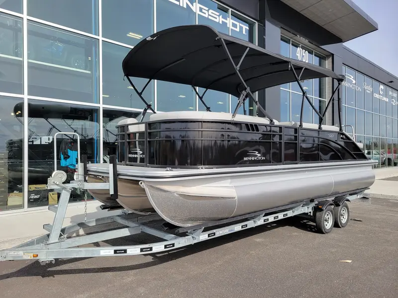 2023 Bennington 23 SX Swingback