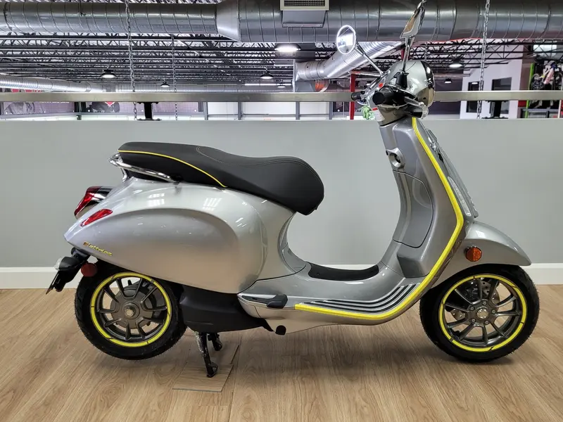 2022 VESPA ELETTRICA 70KM/H 💯électrique⚡