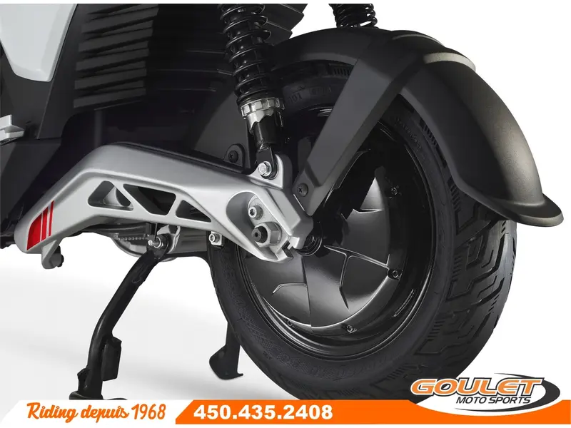 2022 Piaggio ONE ACTIVE  100% Électrique ARCTIC MIX