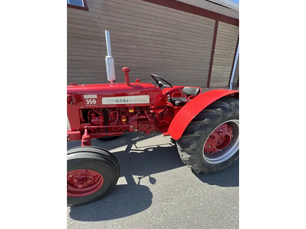 1958 International Harvester 350