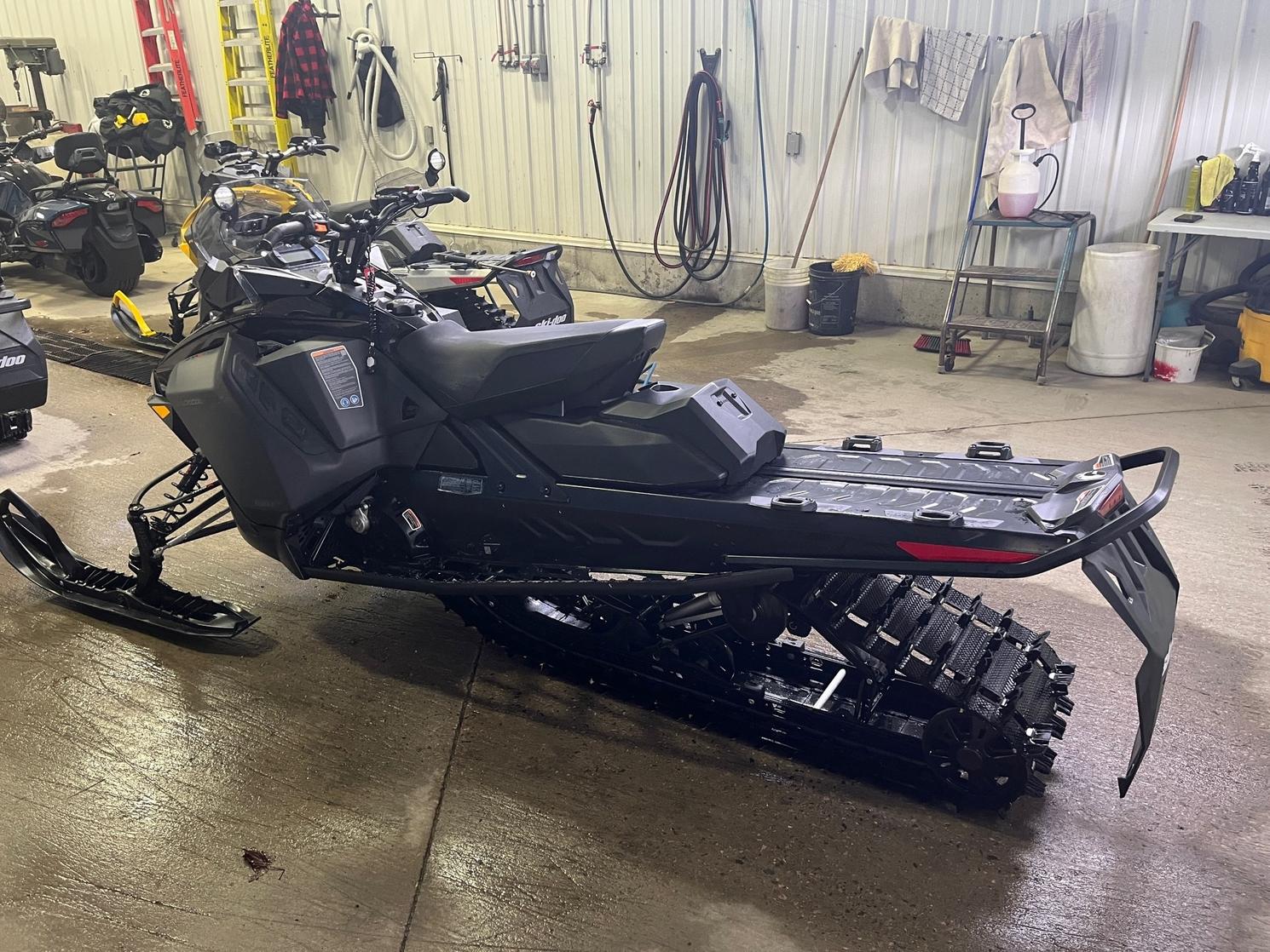 Used 2023 SkiDoo Backcountry 600R Etec in MontLaurier F. Constantineau