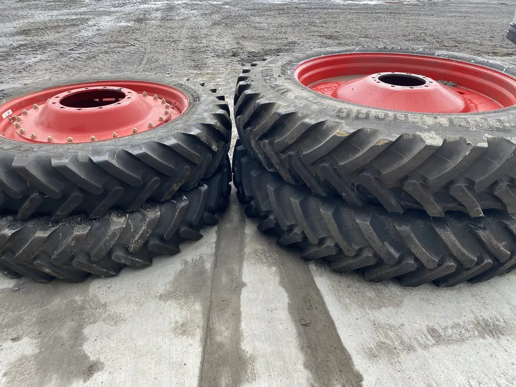 2022 TRELLEBORG VF380/105R50