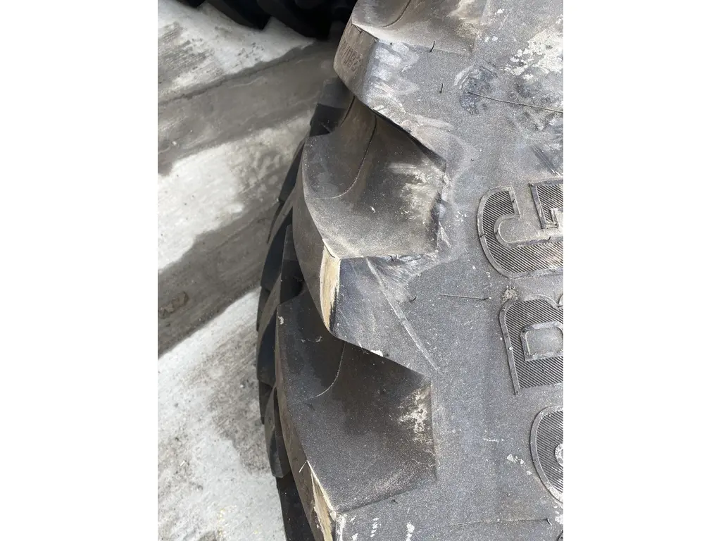 2022 TRELLEBORG VF380/105R50