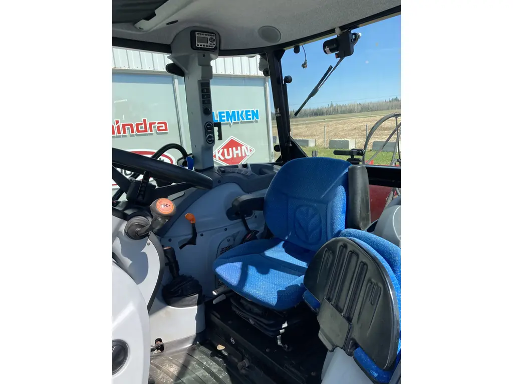 New Holland T4.75 2013