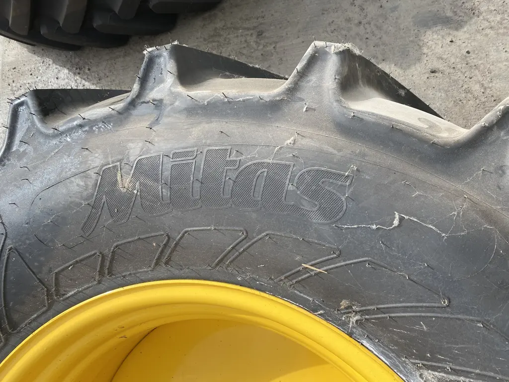 Mitas 600/65R28 2022
