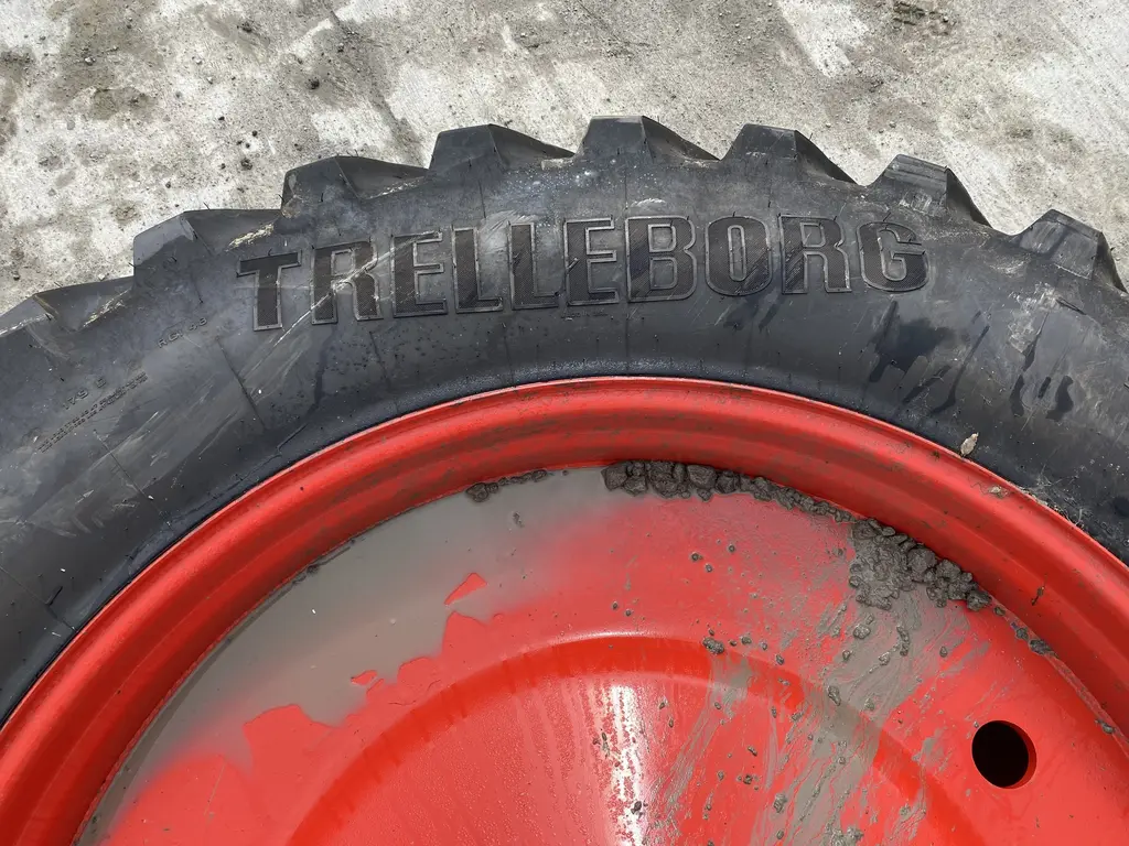 2022 TRELLEBORG VF380/105R50