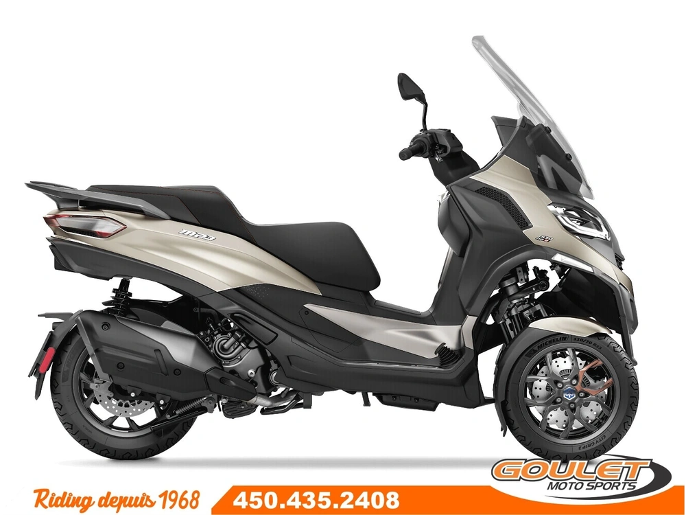 Piaggio Mp3 530 Hpe Exclusive Nero Meteora 2024 alt