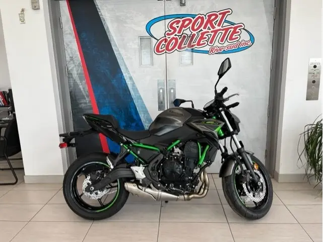 Kawasaki Z650 ABS( - 1300$ ) 2023