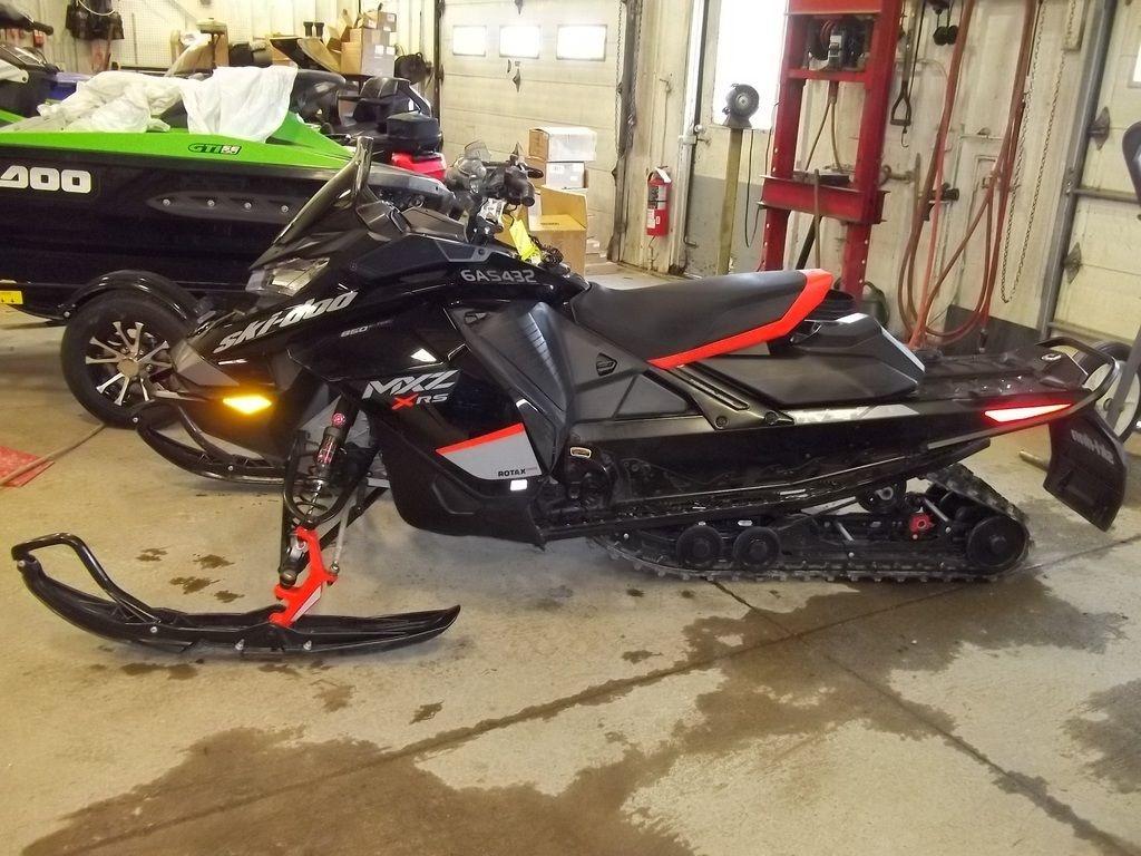 Used Ski Doo Mxz X Rs Rotax E Tec Ripsaw Black In Sarnia Precision Power Sports