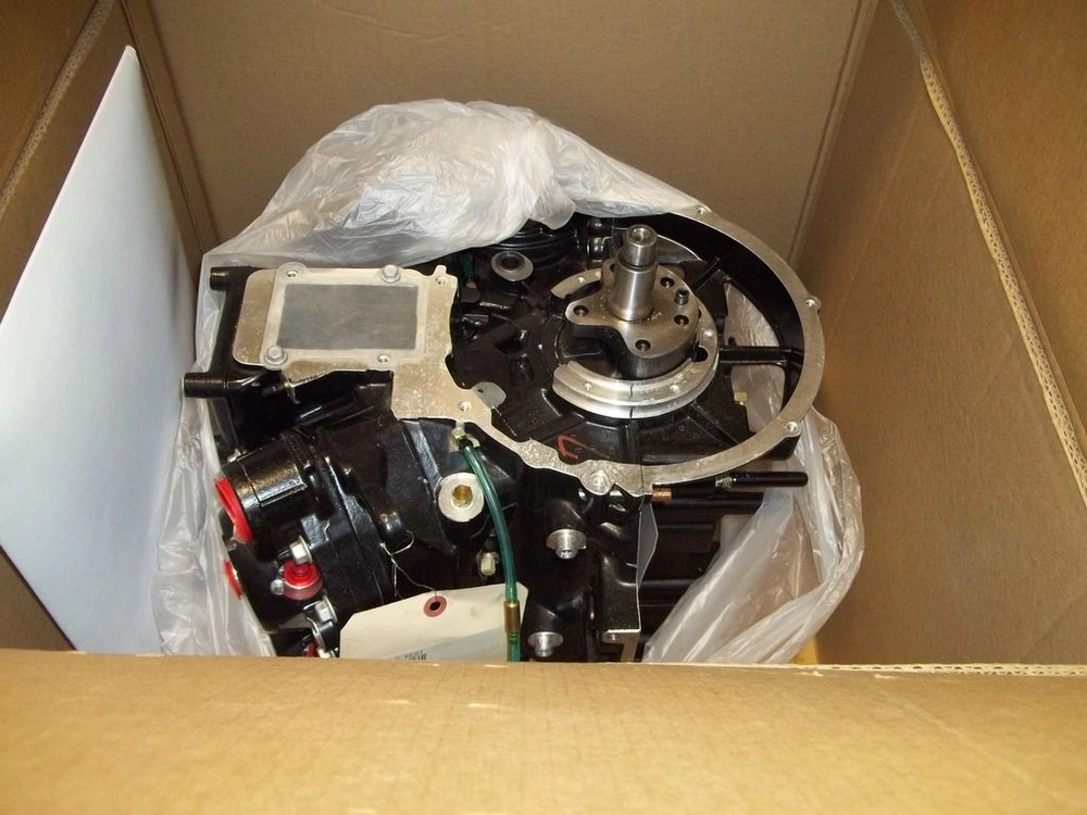 2004 Evinrude V4 Powerhead alt