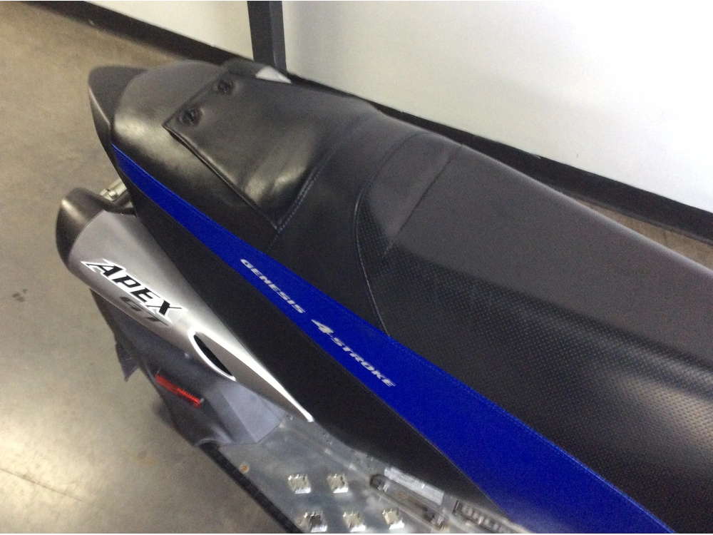 Yamaha Apex Gt 2008 alt