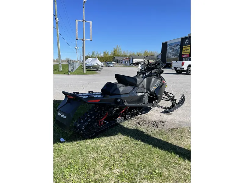 2022 Ski-Doo RENEGADE X 850