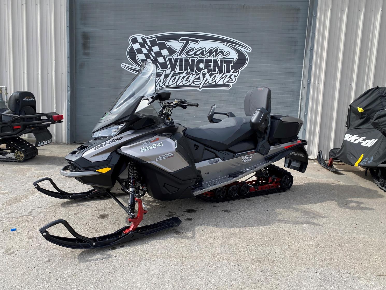2023 Ski-Doo Grand Touring Limited 900ACE Turbo R