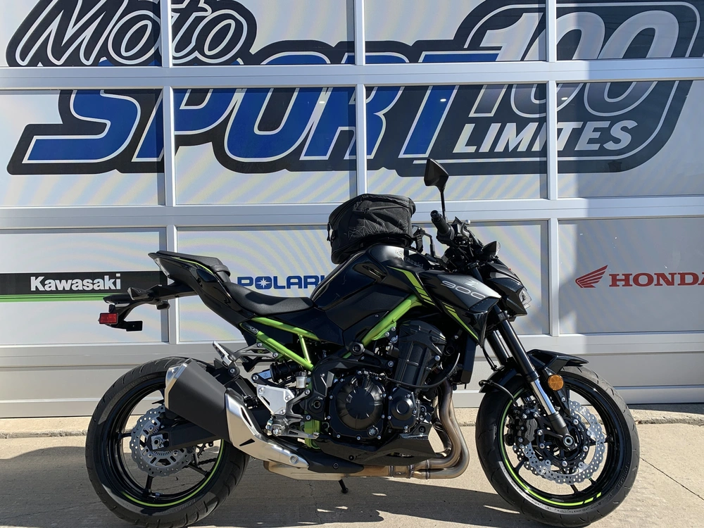 2022 Kawasaki Z900 alt