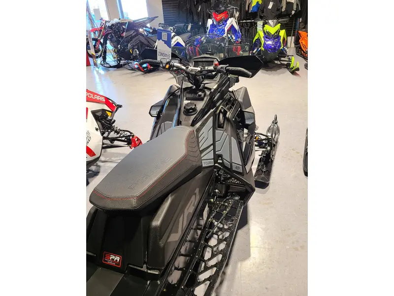 2023 Polaris BOOST INDY VR1 129