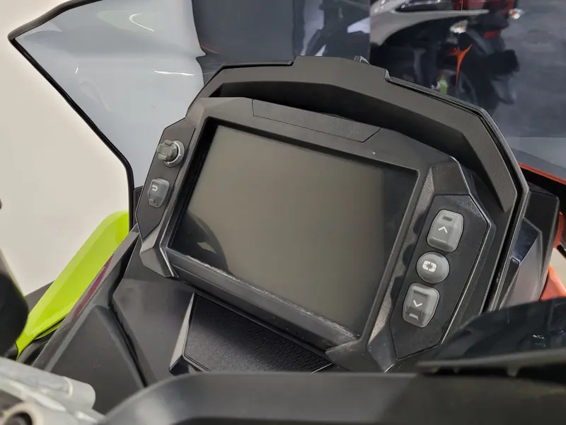 2023 Polaris 850 INDY PATRIOT BOOST VR1 137 DÉMO