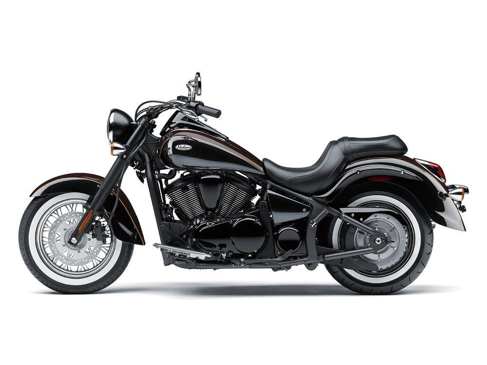 Kawasaki Vulcan 900 Classic 2023 alt