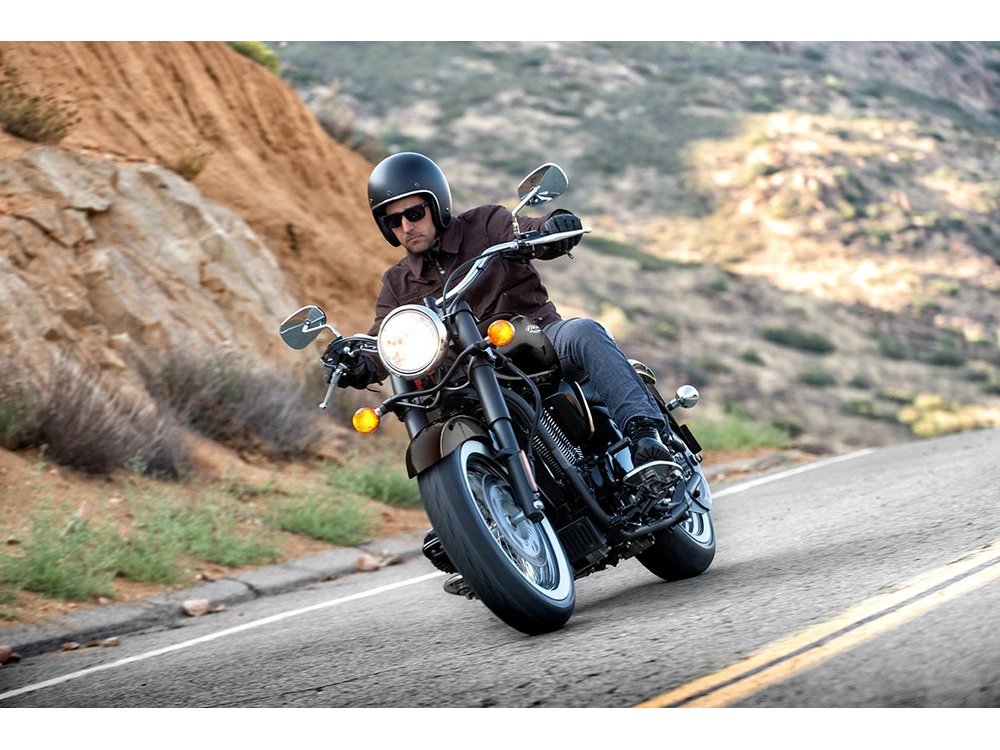 Kawasaki Vulcan 900 Classic 2023 alt