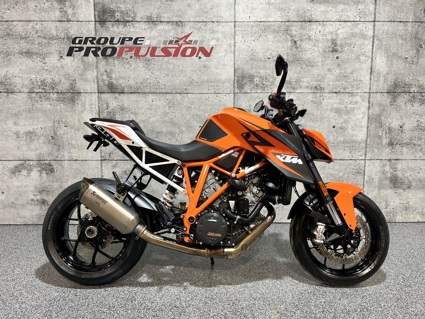 ktm superduke 1290 akrapovic