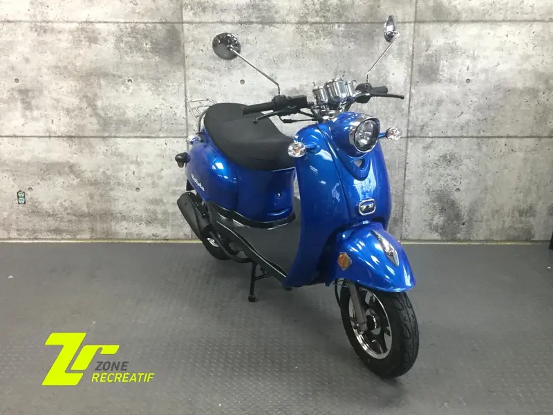 2022 Scootterre SOLISTA 50 Scooter à essence