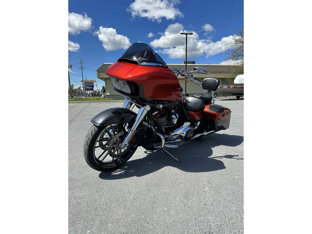 Harley-Davidson FLTRXSE Road Glide CVO / 117 Cubic in  2018