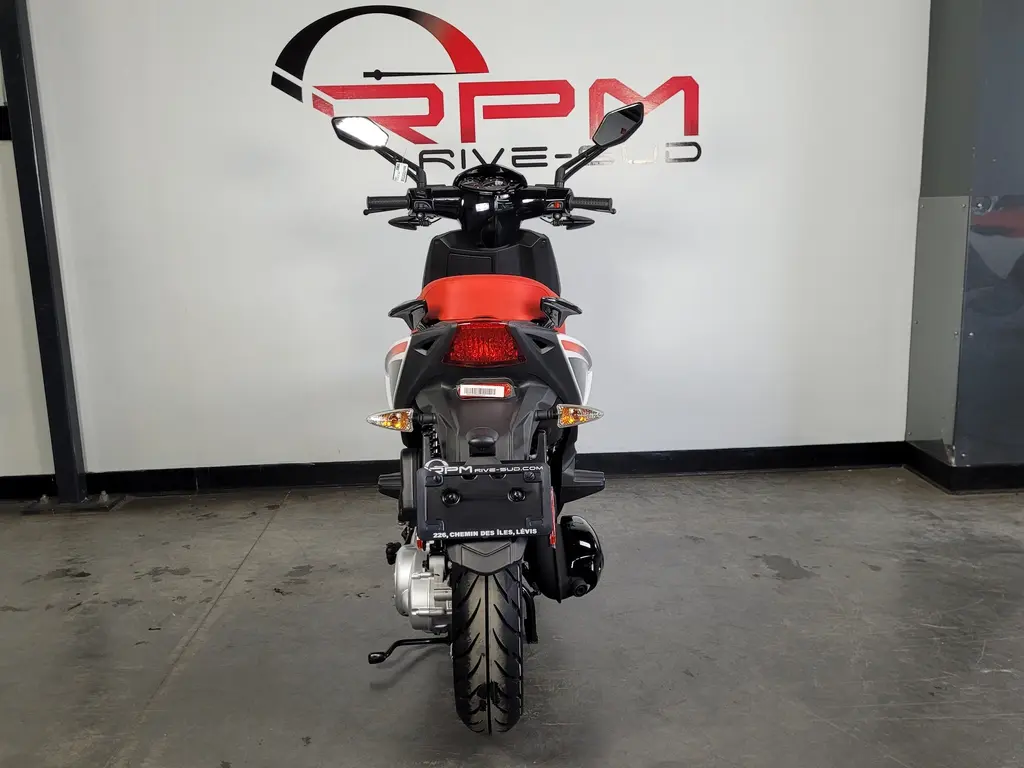 New 2023 APRILIA SR 50 MT MOTARD in Lévis - RPM Rive-Sud