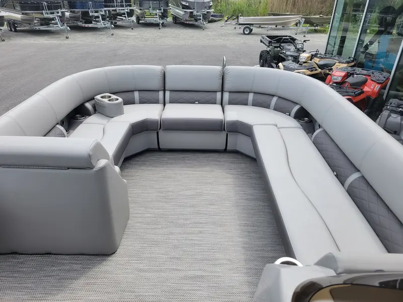 2022 Bennington 23 L Cruise