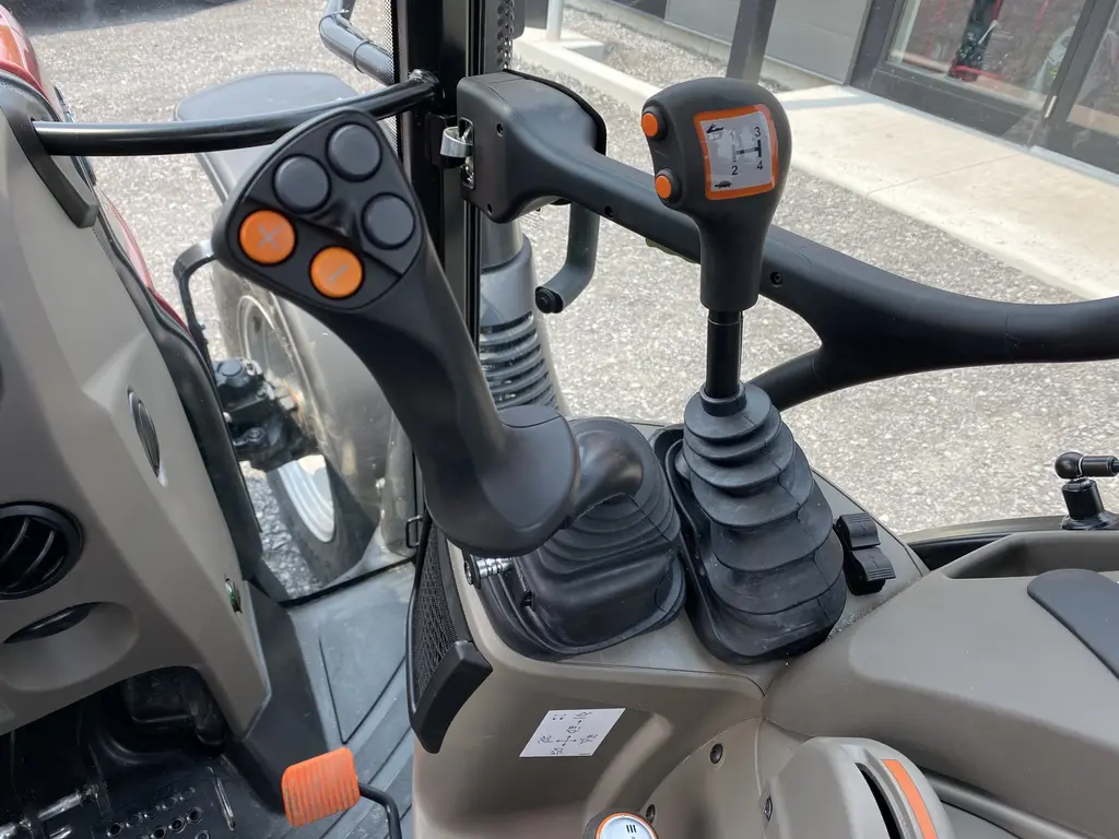 2021 Case IH Farmall 90C