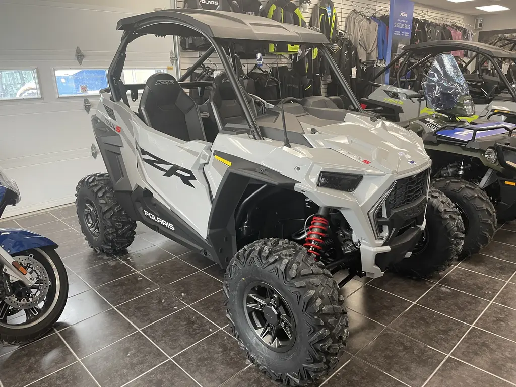 2023 Polaris RZR TRAIL S ULTIMATE - GHOST GRAY RZR 1000 60 PS RC