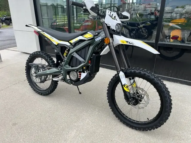 2023 Surron ULTRA BEE ELECTRIQUE RABAIS DE 1000$