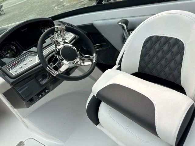 Monterey Boats 238ss Inboard Mercury 6.2l 2024 alt