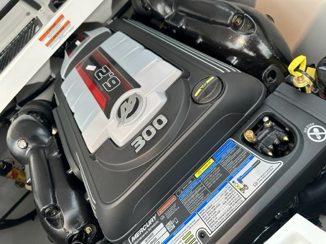 Monterey Boats 238ss Inboard Mercury 6.2l 2024 alt