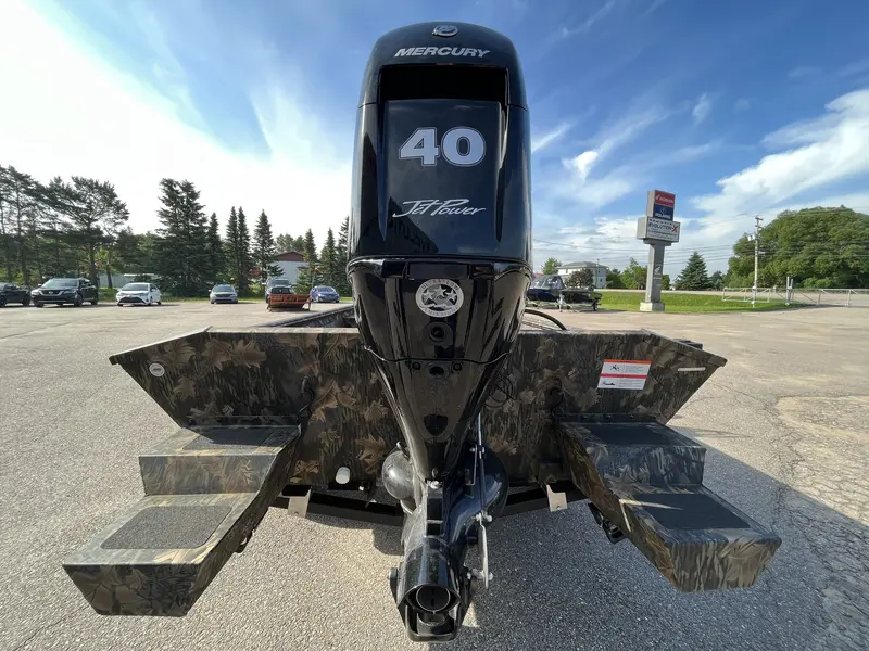 2024 Crestliner JON RETREIVER 1660 CAMOUFLAGE jet boat 40