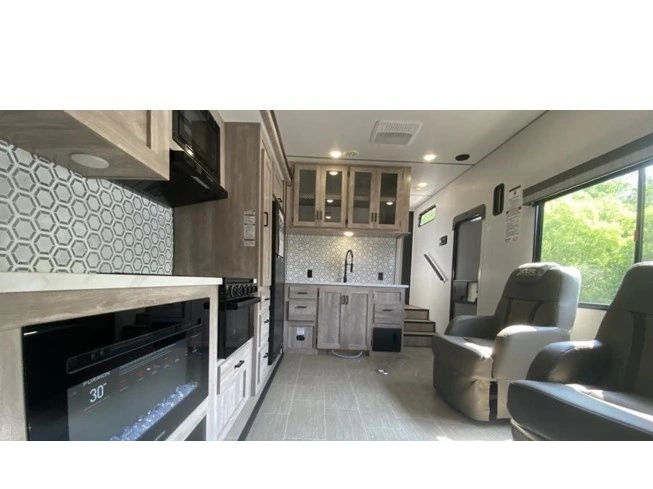 2023 Xlr 335xlre alt