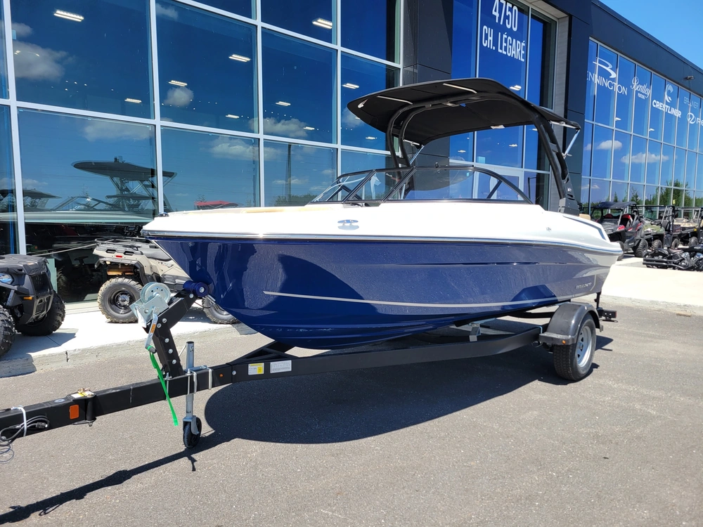 Bayliner Vr4 2023 alt