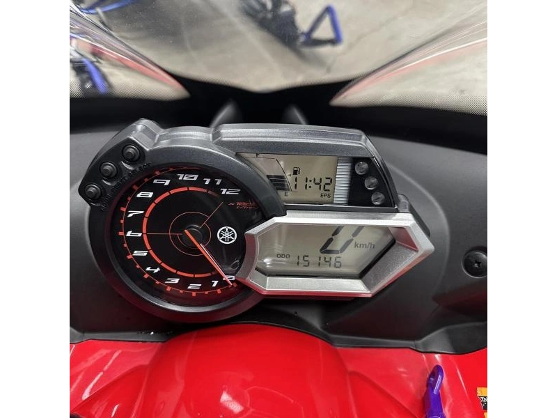 Yamaha Apex 2014 alt