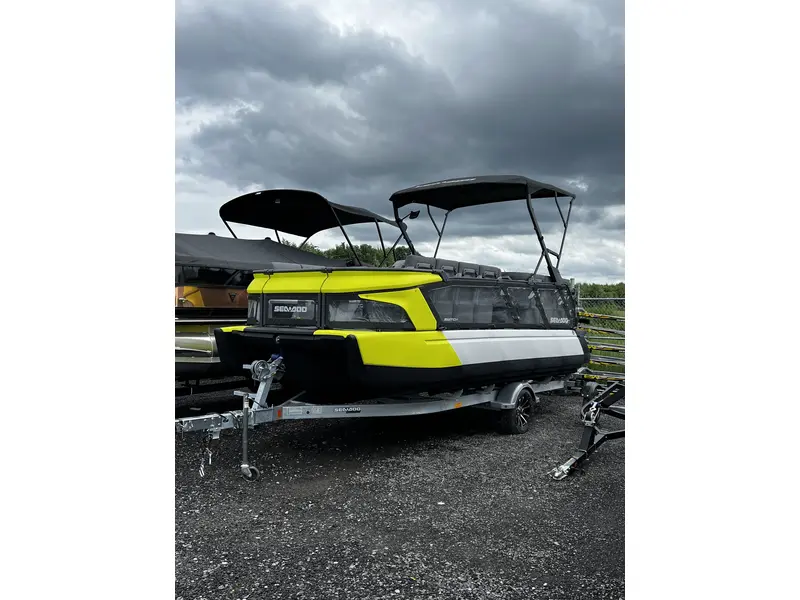 2023 Sea-Doo SWITCH thumbnail 4